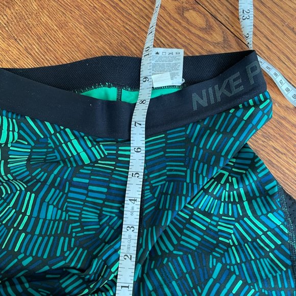 NWOT Nike Pro Hypercool Tidal Training Leggings XS Geo Abstract Design - Picture 7 of 7